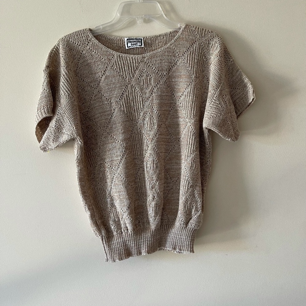Keneth too! Beige Cinched Waist Short Sleeve Sweater Top Size S